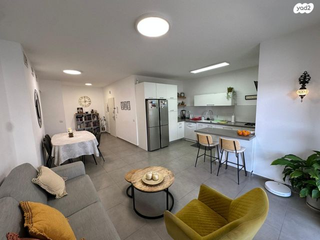 שדרות קק"ל 10