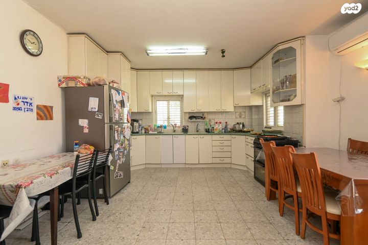 מודעת נכס, עולי הגרדום, רמת גן