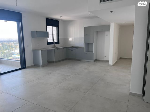 יונה וולך 16