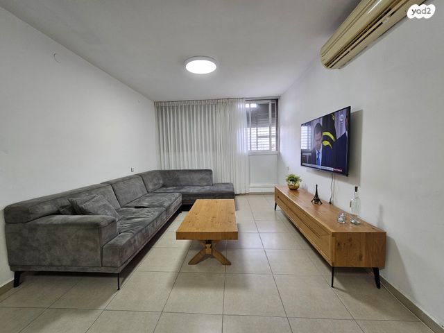 דירה, שכונה א', באר שבע