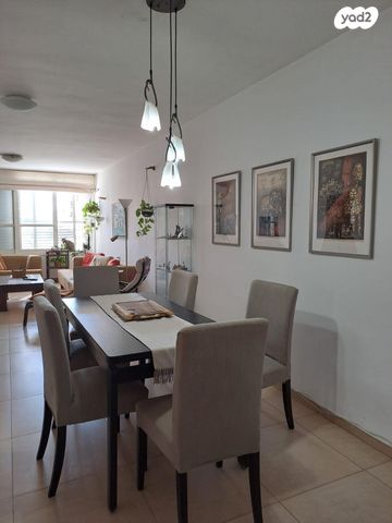 מודעת נכס, הרצל, ארלוזורוב, כפר סבא