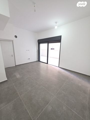 מודעת נכס, ההלכה, עליות, רמת גן