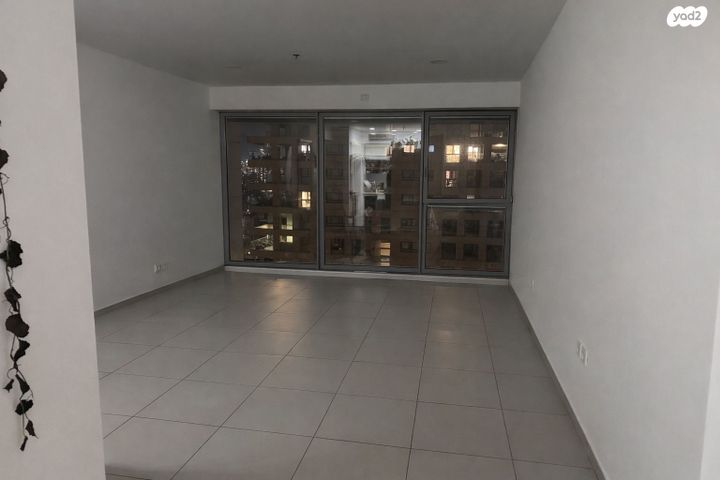 מודעת נכס, ניסים אלוני 3, צמרות איילון, פארק צמרת, תל אביב יפו