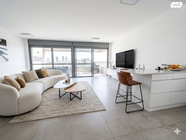 מודעת נכס, הגוש הגדול, רמת אביב החדשה, נופי ים, תל אביב יפו