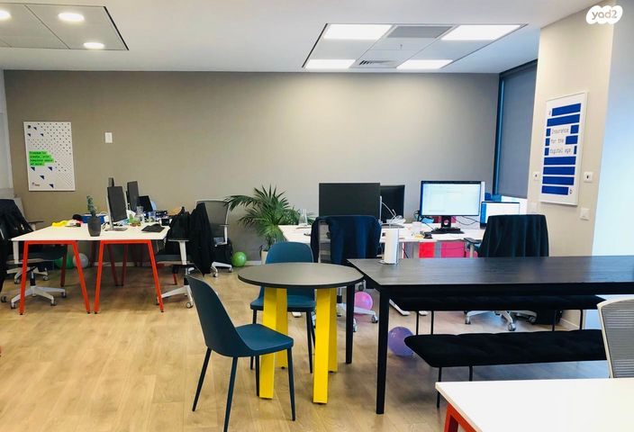 מודעת נכס, מונטיפיורי, הרכבת, תל אביב יפו