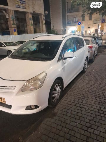 מודעת רכב טויוטה ורסו