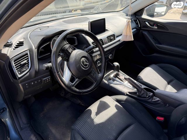 מודעת רכב מאזדה 3