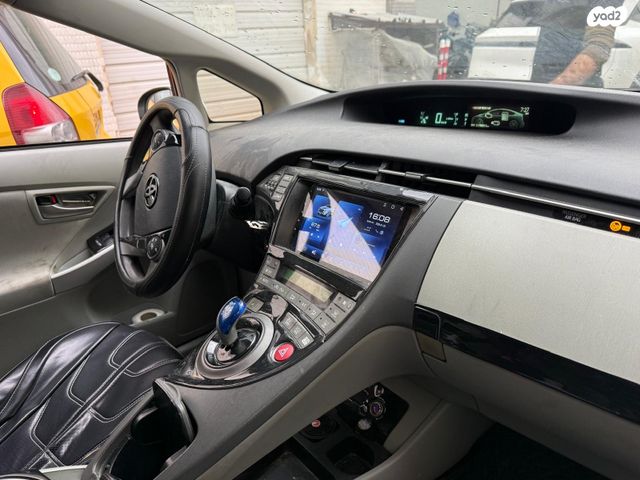 מודעת רכב טויוטה פריוס