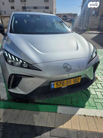 מודעת רכב אם ג'י MG4