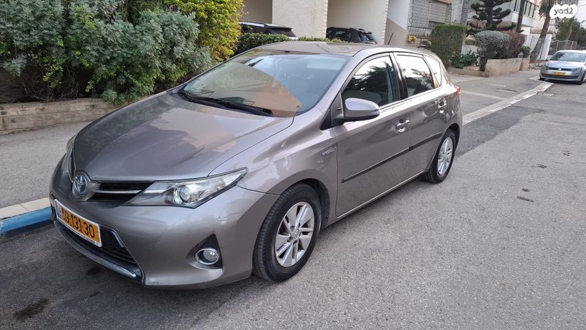 מודעת רכב טויוטה אוריס