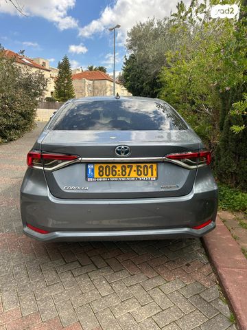 מודעת רכב טויוטה קורולה