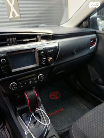 מודעת רכב טויוטה קורולה