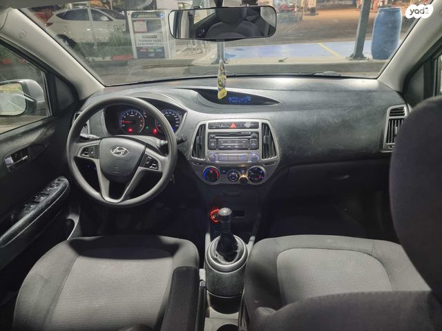 מודעת רכב יונדאי i20