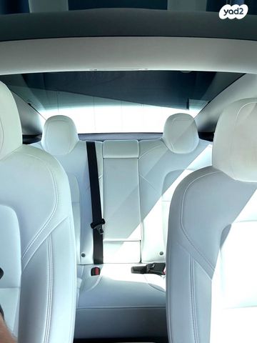 מודעת רכב טסלה מודל 3