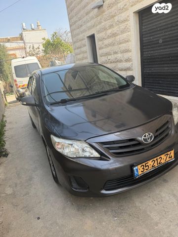 מודעת רכב טויוטה קורולה