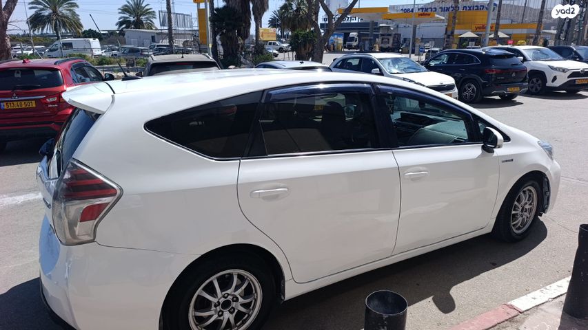מודעת רכב טויוטה פריוס פלוס