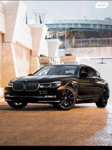 מודעת רכב ב מ וו סדרה 7