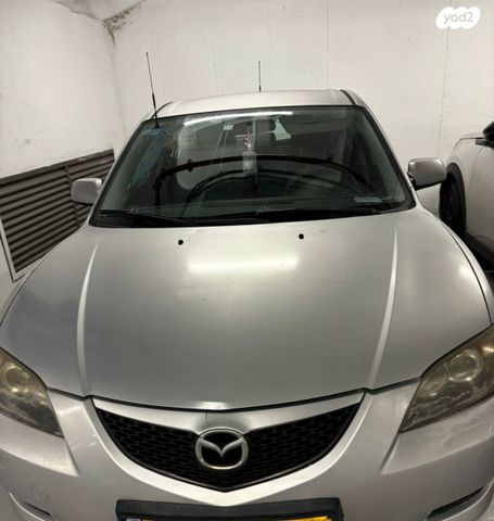 מודעת רכב מאזדה 3