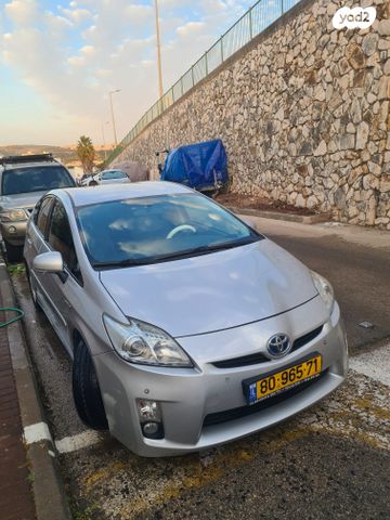 מודעת רכב טויוטה פריוס