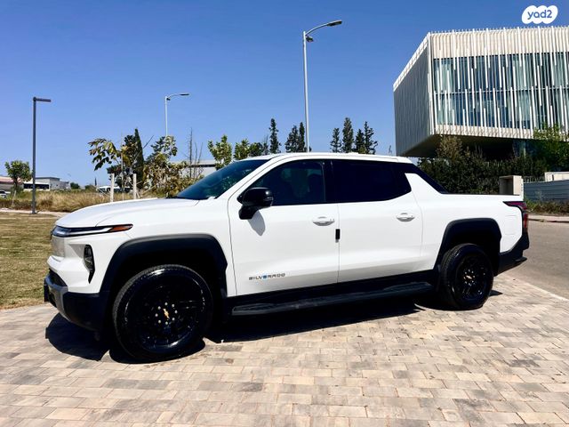 מודעת רכב שברולט סילברדו EV 2
