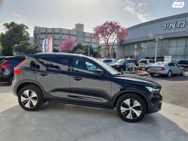 מודעת רכב וולוו XC40 1