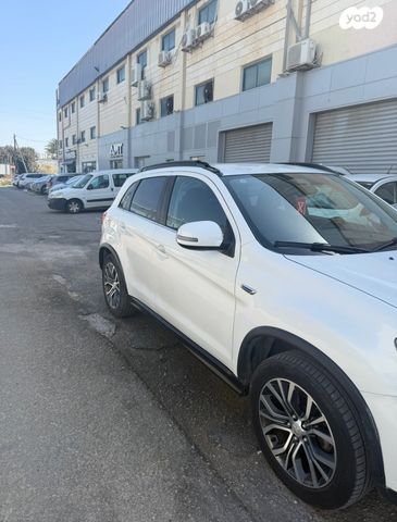 מודעת רכב מיצובישי ASX 2