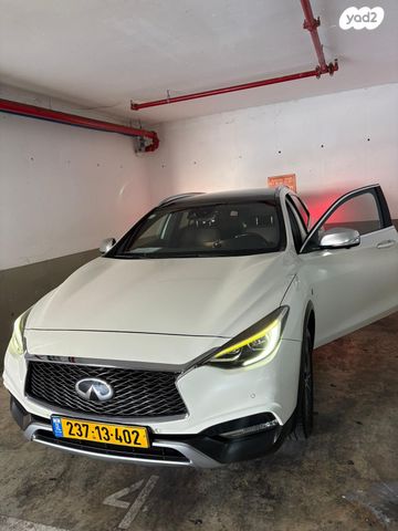 מודעת רכב אינפיניטי QX30
