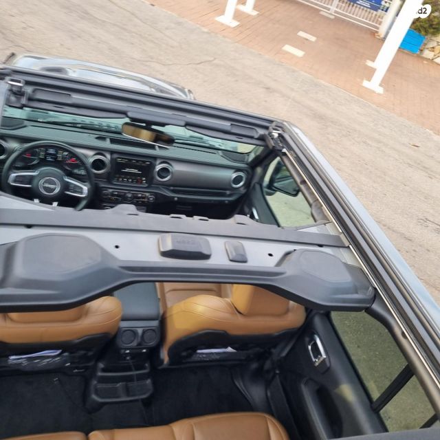 מודעת רכב ג'יפ רנגלר 2