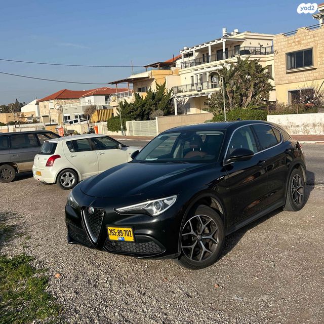 מודעת רכב אלפא רומיאו סטלביו