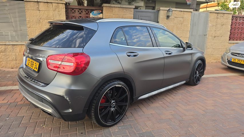 מודעת רכב מרצדס-בנץ GLA