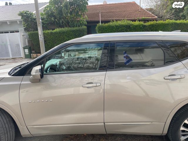 מודעת רכב שברולט בלייזר