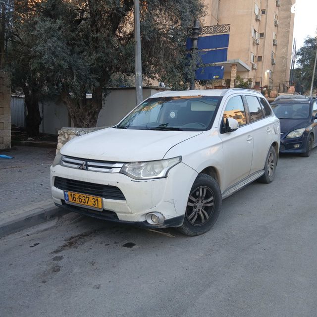 מודעת רכב מיצובישי אאוטלנדר