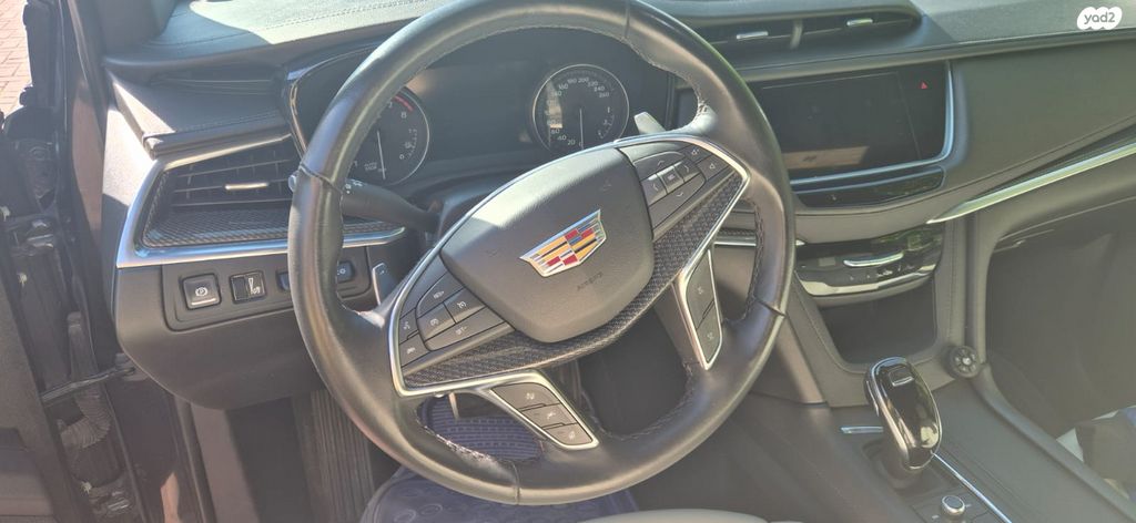 מודעת רכב קאדילק XT5