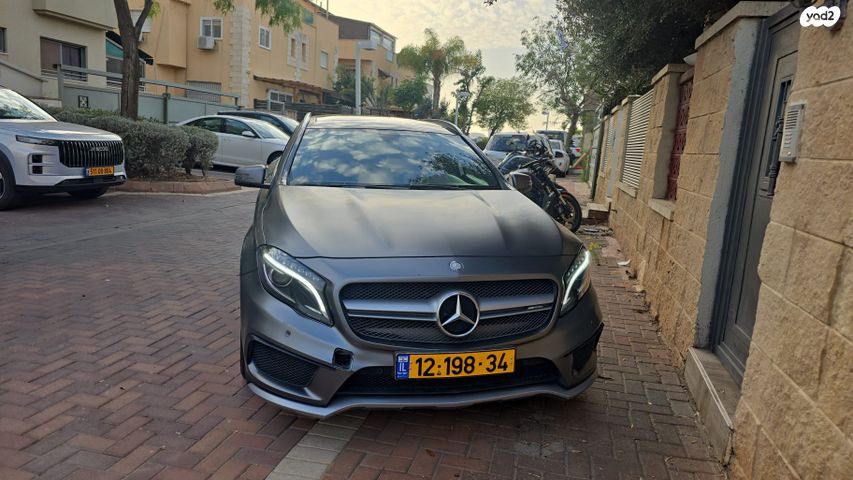 מודעת רכב מרצדס-בנץ GLA 2