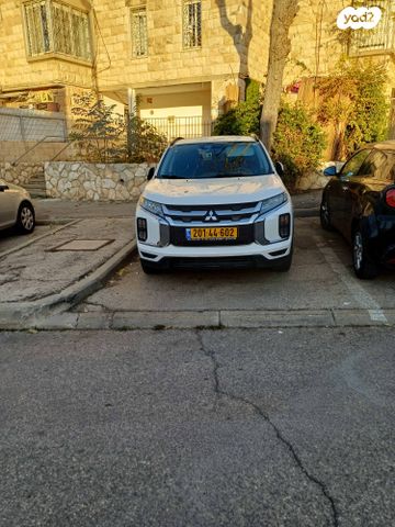 מודעת רכב מיצובישי ASX