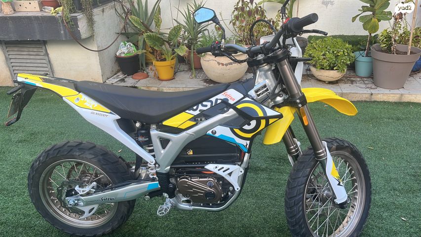 מודעת רכב סורון סטרום בי