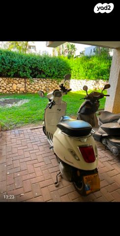 מודעת רכב פיאג'ו וספה ספרינט 125