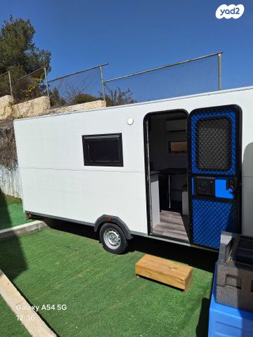 מודעת רכב נגרר (קראוון נגרר)