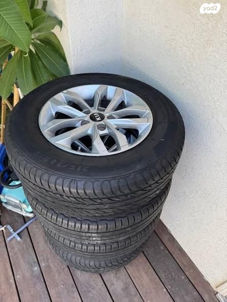 feedItemObj.data.row_1