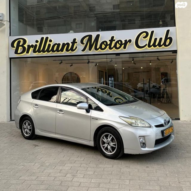 מודעת רכב טויוטה פריוס