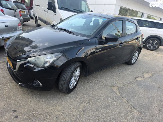 מודעת רכב מאזדה 2 1