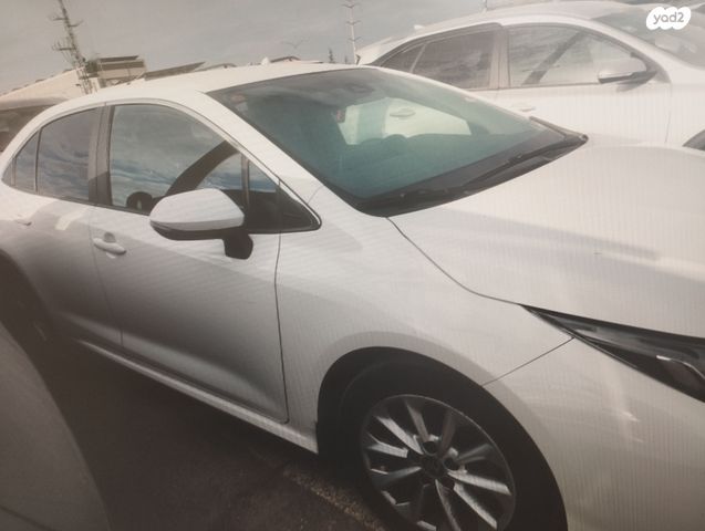 מודעת רכב טויוטה קורולה