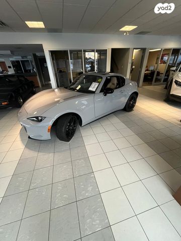 מודעת רכב מאזדה MX-5