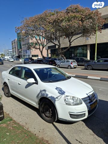 מודעת רכב פולקסווגן ג'טה 