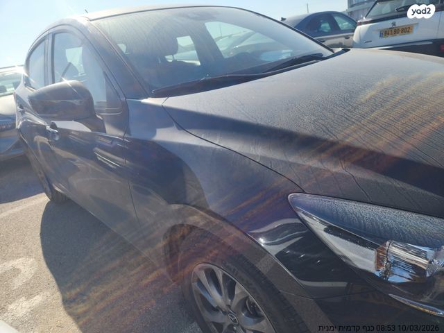 מודעת רכב מאזדה 2