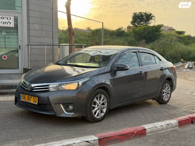 מודעת רכב טויוטה קורולה