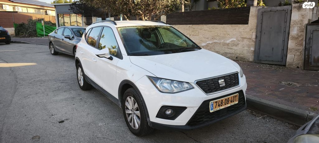 מודעת רכב סיאט ארונה 2