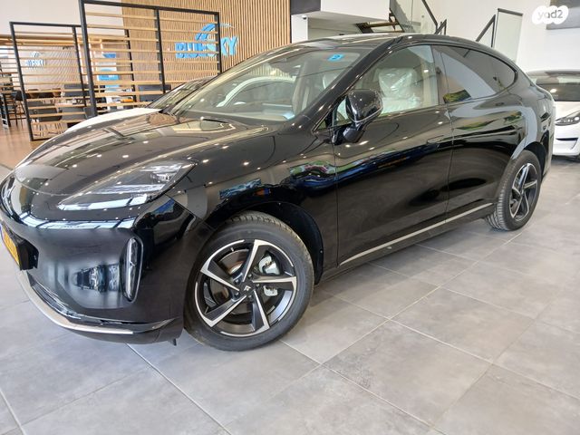 מודעת רכב ג'י.איי.סי איון HT