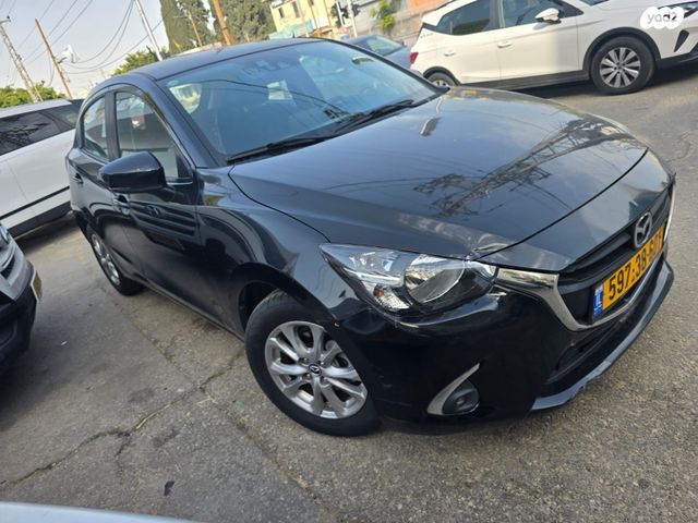 מודעת רכב מאזדה 2