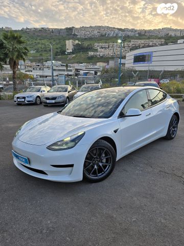 מודעת רכב טסלה מודל 3